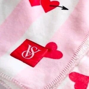 Cozy Sherpa Fleece Valentine's Day Heart Blanket